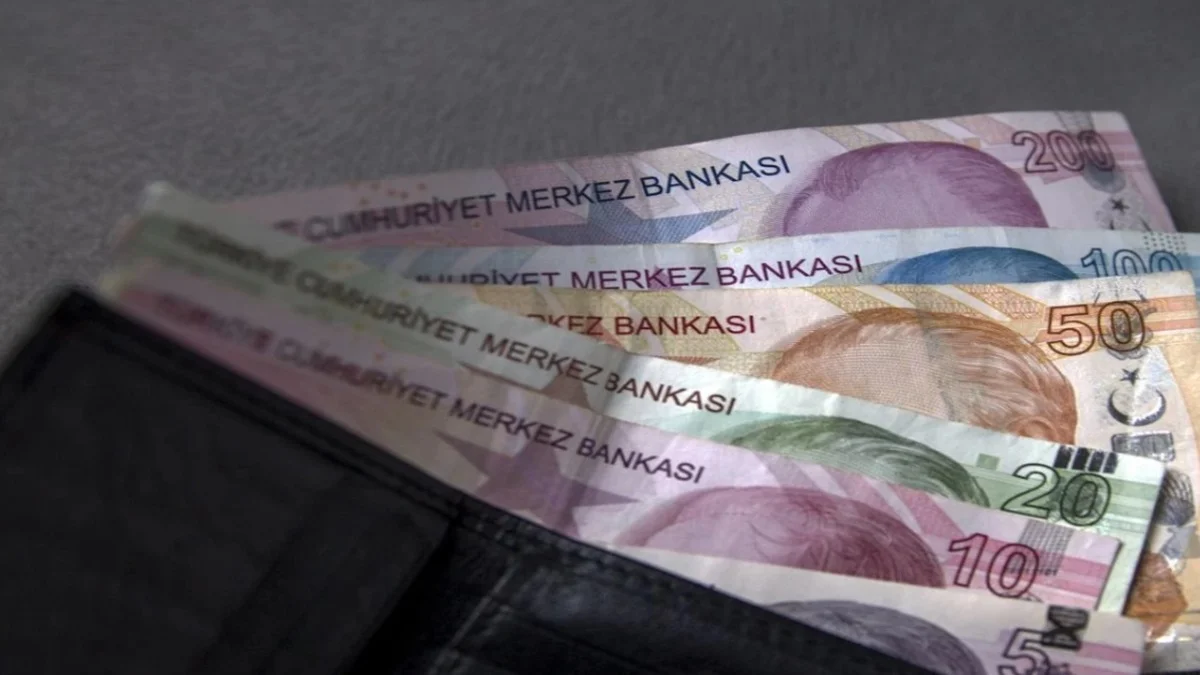 Bankadan Müjde: Emekliye Kullansın Diye 17 Bin TL Veriyor
